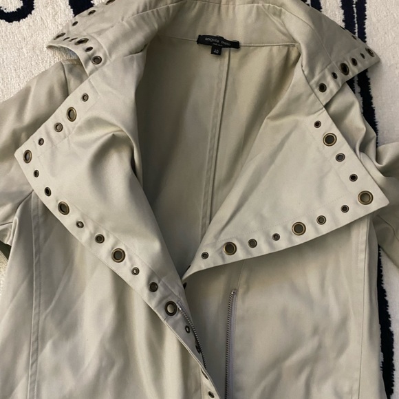 Angela Mele cotton, zippered, grommets, beige trench coat. Size 40 (4-6 US) - Picture 4 of 9